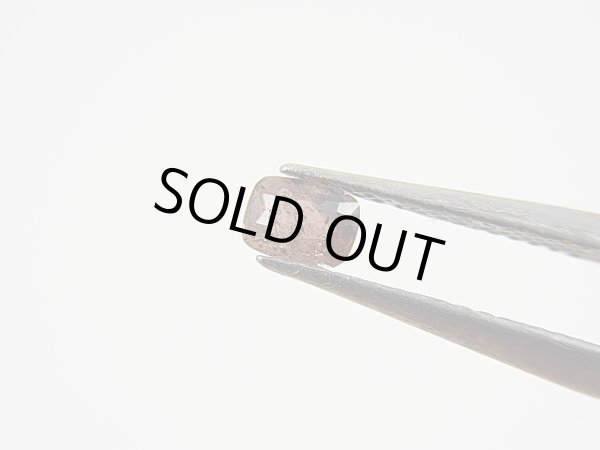 画像2: パキスタン産アキシナイト・ルース 0.2カラット