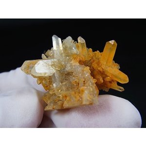 画像: メキシコ産日本式双晶水晶クラスター（V字型） 6.7g