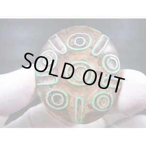 画像: ヴィンテージ:「法螺六眼」西蔵(チベット)天珠 約45.5×39×13.5mm