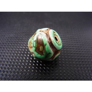 画像: ヴィンテージ：「雪域天珠：老緑色亀甲」西蔵（チベット）天珠 直径約15×13mm