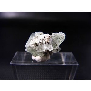 画像: 猪倉大成鉱山産パイライト付きグリーンフローライト原石 2.1g