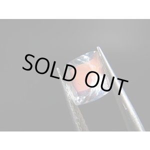 画像: レアカラー：ピンク/オレンジ/ブルーシラームーンストーン（ラブラドライト）・ルース 1.2カラット