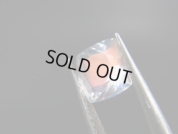 画像1: レアカラー：ピンク/オレンジ/ブルーシラームーンストーン（ラブラドライト）・ルース 1.2カラット