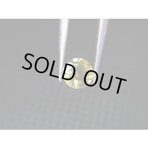 画像: パキスタン産スフェーン（チタナイト）・ルース 0.5カラット