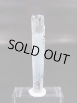 画像: ベトナム産連晶結束型アクアマリン原石（ブラックトルマリン付き） 2.0g