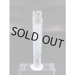 画像: ベトナム産連晶結束型アクアマリン原石（ブラックトルマリン付き） 2.0g