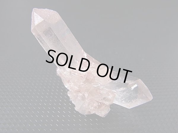 画像1: インド・マニカラン産ピンク水晶（連晶/貫入り） 11.1g