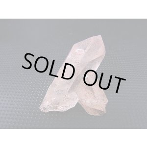 画像: インド・マニカラン産ピンク水晶（貫入り） 12.7g