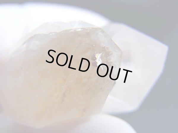 画像2: インド・マニカラン産水晶ポイント（ツイン/パイライト入り） 20.4g