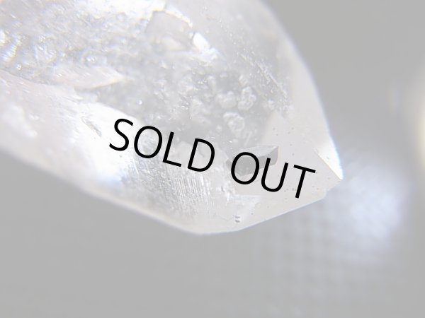 画像2: インド・マニカラン産水晶ポイント（連晶/アナテース入り） 21.7g