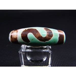 画像: ヴィンテージ:「雪域天珠:老緑色金銭鉤」西蔵(チベット)天珠 直径約13.5×37.5mm