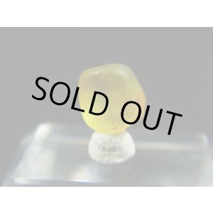 画像: ベトナムMinh Tien産イエロートルマリン結晶原石（川流れ自然研磨） 2.3カラット