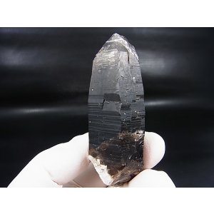 画像: ノルウェー産スモーキークオーツ（ケアンゴーム）原石（氷長石付き） 76.6g