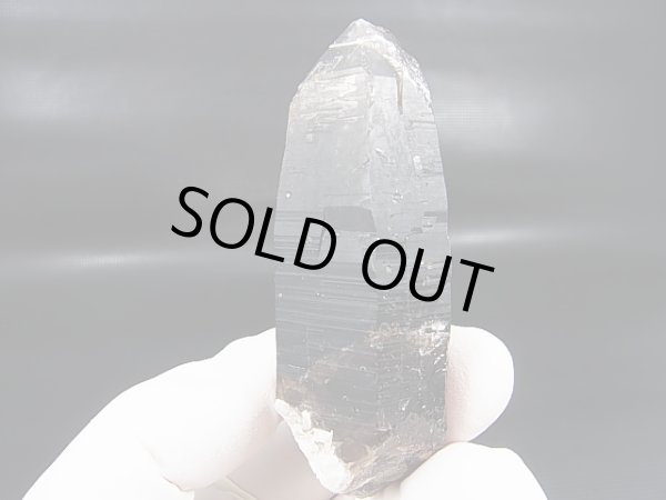 画像1: ノルウェー産スモーキークオーツ（ケアンゴーム）原石（氷長石付き） 76.6g