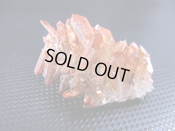 画像2: スウェーデン産ヘマタイト（タンジェリン）水晶クラスター 19.0g