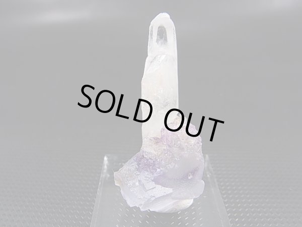 画像1: ヤオガンシャン産パープル＆カラーレスフローライト付き水晶原石 10.3g