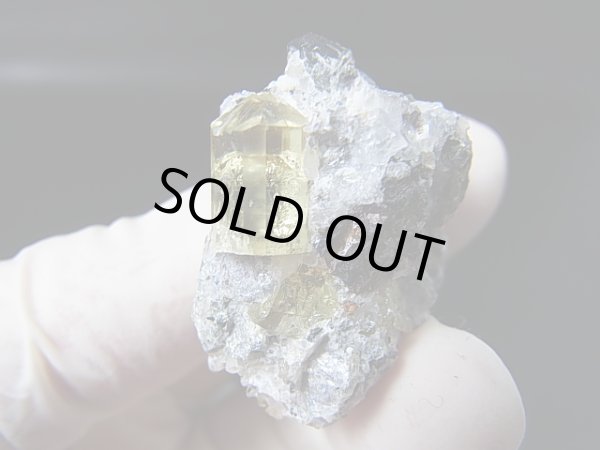 画像1: メキシコ産イエローアパタイト原石 27.8g