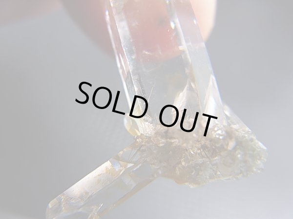 画像2: インド・マニハール産ウォータークリア水晶（貫入り/ゴールドルチル入り） 3.0g