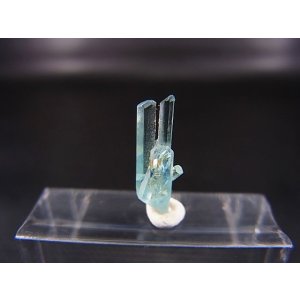 画像: ジェムグレード宝石需要品質：ベトナム産アクアマリン柱状結晶原石（連晶） 1.1カラット