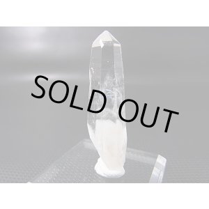 画像: 山梨県乙女鉱山産ウォータークリア水晶ポイント（山入り/ブルーミスト） 7.4g