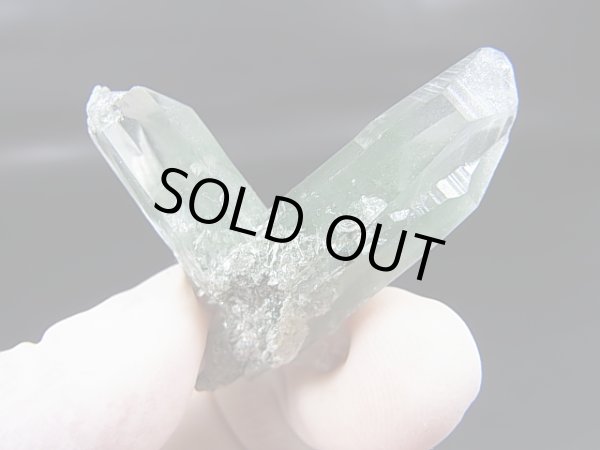 画像1: インド・マニハール産クリア水晶（連晶/貫入り/クローライト入り） 12.3g