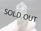 画像: インド・マニハール産クリア水晶（インターフェレンス/クローライト入り） 10.2g