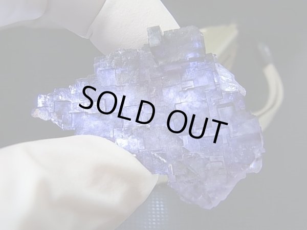 画像2: 新疆ウイグル自治区産パープルフローライト原石 33.1g