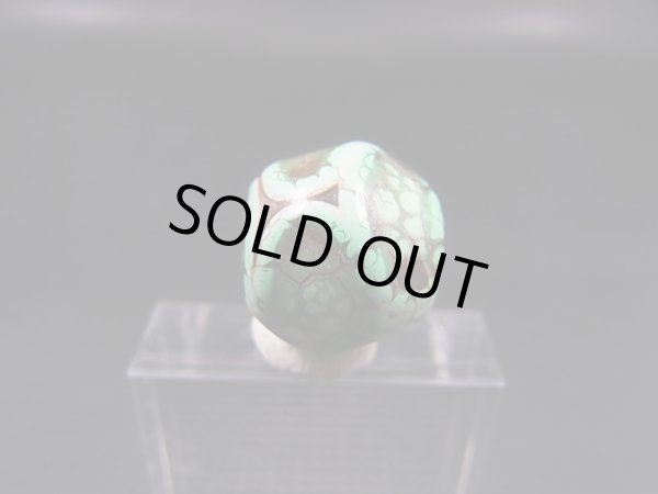 画像2: ヴィンテージ：「雪域天珠：老緑色亀甲」西蔵（チベット）天珠 直径約15×13mm