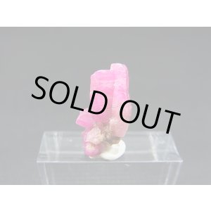 画像: ベトナムLuc Yen産シルキーサファイア原石（犬牙型/連晶） 10.0カラット