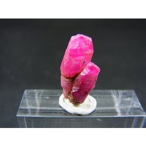 画像: ベトナムLuc Yen産シルキーサファイア原石（犬牙型/連晶） 5.4カラット