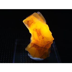 画像: Hokkaidoite北海道然別湖産蛍光オパール原石 3.4g