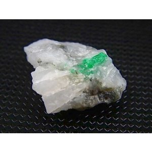 画像: アフガニスタン産パンジシール・エメラルド原石 5.6g