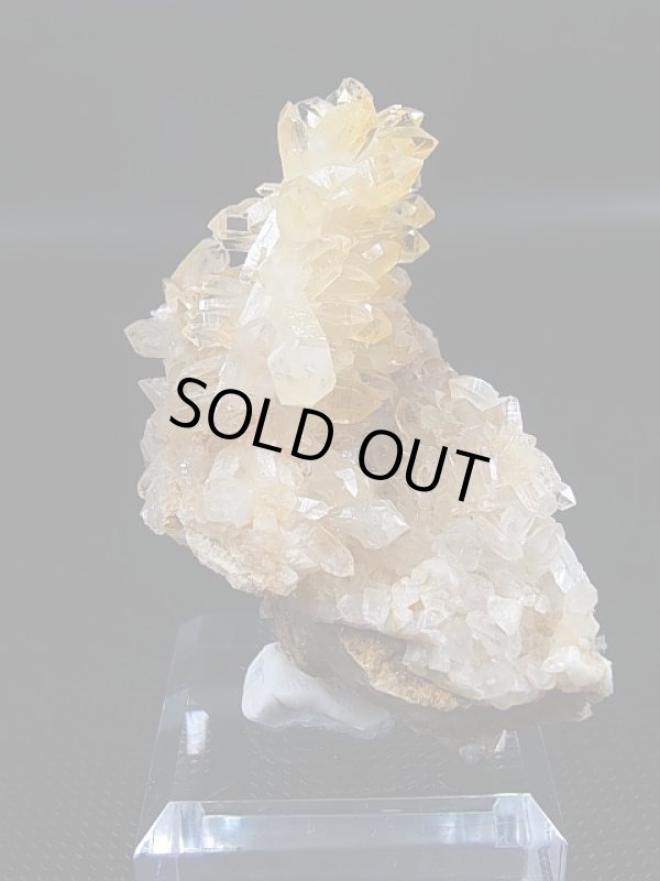 画像1: ベトナム・Bac Kan省産ゴールデンヒーラー水晶クラスター（オーラ被膜あり） 59.1g