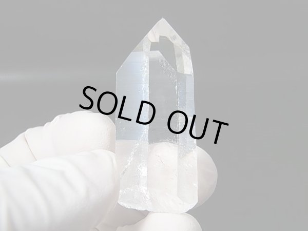 画像1: ベトナム・Bac Kan省産クリア水晶ポイント（レコードキーパー付き） 27.5g