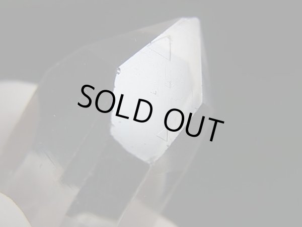 画像2: ベトナム・Bac Kan省産クリア水晶ポイント（レコードキーパー付き） 27.5g