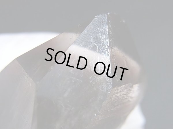 画像2: ベトナム・Bac Kan省産クリアスモーキー水晶ポイント（レコードキーパー付き） 178.7g