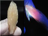 画像: 貴州省産カルサイト原石（犬牙/赤蛍光） 16.2g