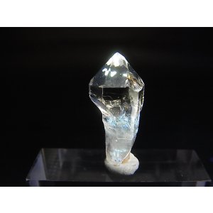 画像: マダガスカル産ペトロリウム水晶ポイント（セプター） 2.2g