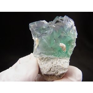 画像: シャンファーリン（香花嶺）産グリーンフローライト原石 34.4g
