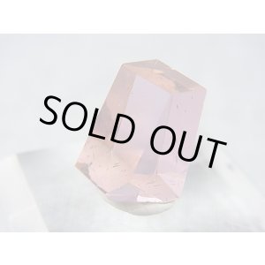 画像: 飯盛ラボストーン（IL-stone）「ガンマジルコン」ガラス原石 9.4カラット