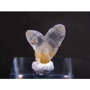 画像: マダガスカル産ジャパニーズツイン（日本式双晶水晶/エレスチャル） 0.5g