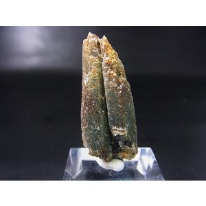 画像: 柿野鉱山産緑水晶(ヘデンベルガイト/緑閃石入りインターフェレンス型/連晶) 8.6g