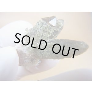 画像: 新産地:ベトナム・ニントゥアン産エピドート/水晶原石(長石/トパーズ共生) 15.0g