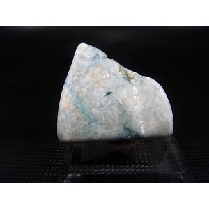 画像: 糸魚川入りコン沢産青ひすい原石 24.0g
