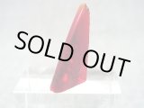 画像: 飯盛ラボストーン（IL-stone）「レアカラー：ガーネットカラー」ガラス原石（蛍光性あり） 8.8カラット