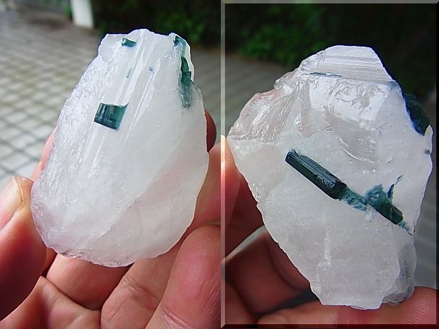 画像: インディゴトルマリン結晶付き水晶原石67.4g