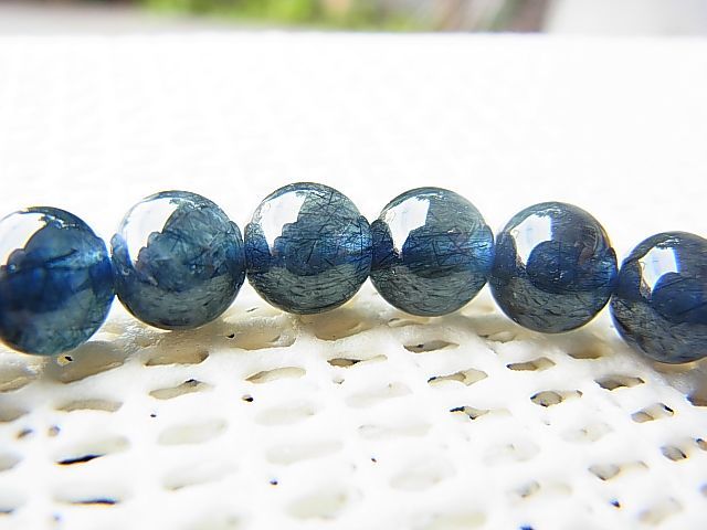 画像: ブルールチル（リーベカイト入り）水晶粒売りビーズ7.3-7.1mm