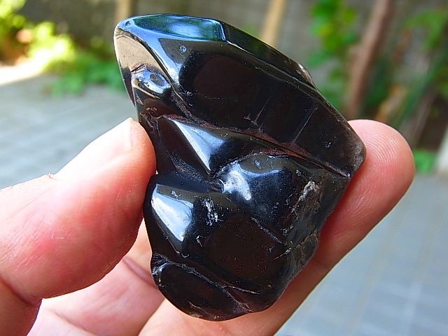 画像: フィンランド・リプシニエミ産モリオン（黒水晶）研磨ポイント58.5g