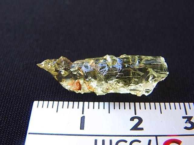 画像: ウラル産ヘリオドール（ゴールデンベリル）宝石品質原石 11.4カラット