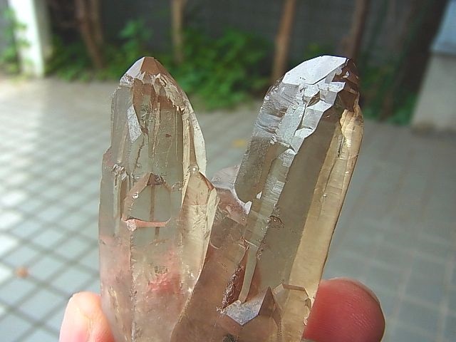 シトリン・カテドラル水晶原石ポイント220g 【大注目】